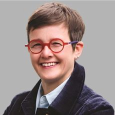 Dr Janin Bredehoeft
