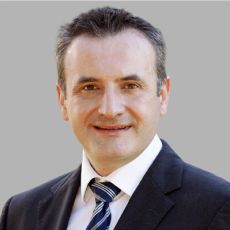 Dr Ron Bezic